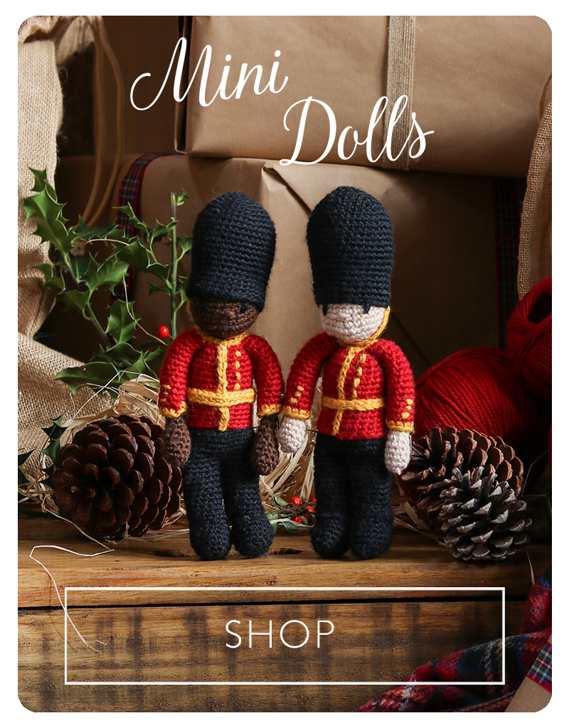 Mini dolls festive patterns crochet soldier toft